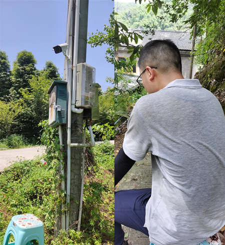 成都萬(wàn)全電子|萬(wàn)全電子|成都高溫橙色預(yù)警|戶外監(jiān)控?cái)z像頭安裝