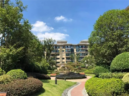 小區(qū)安防系統(tǒng)的痛點(diǎn)，通過AI視頻監(jiān)控系統(tǒng)能否解決