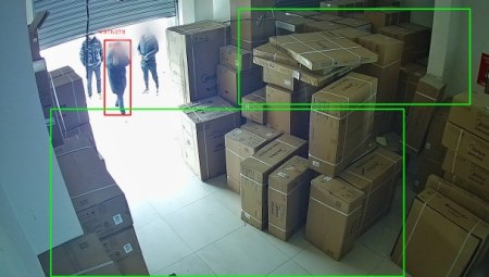 倉(cāng)庫(kù)安裝AI視頻監(jiān)控，及時(shí)預(yù)警通知保障安全